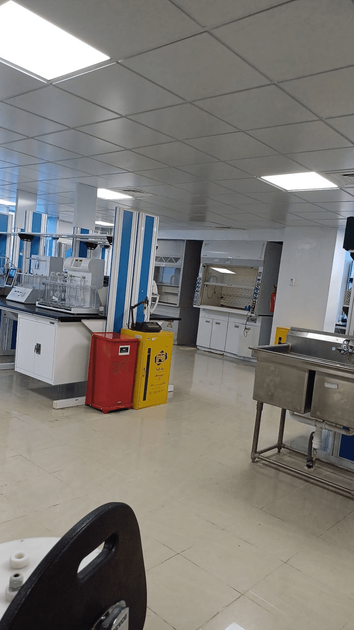 EFDA quality control laboratory where the washer was installed
